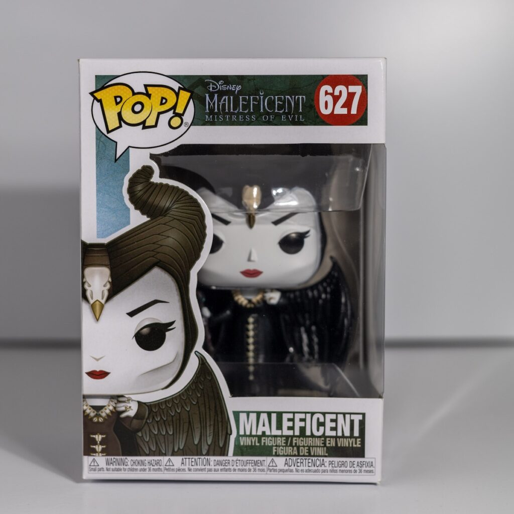 Funko Pop! Disney MALEFICENT #77 selling GITD Hot Topic Exclusive With Protector